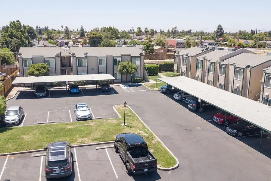 2942 Sierra Street, Riverbank, CA 95367 - #3