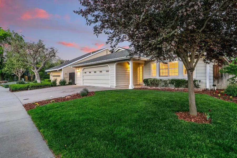 2216 La Mesa Court, Davis, CA 95618 - #2