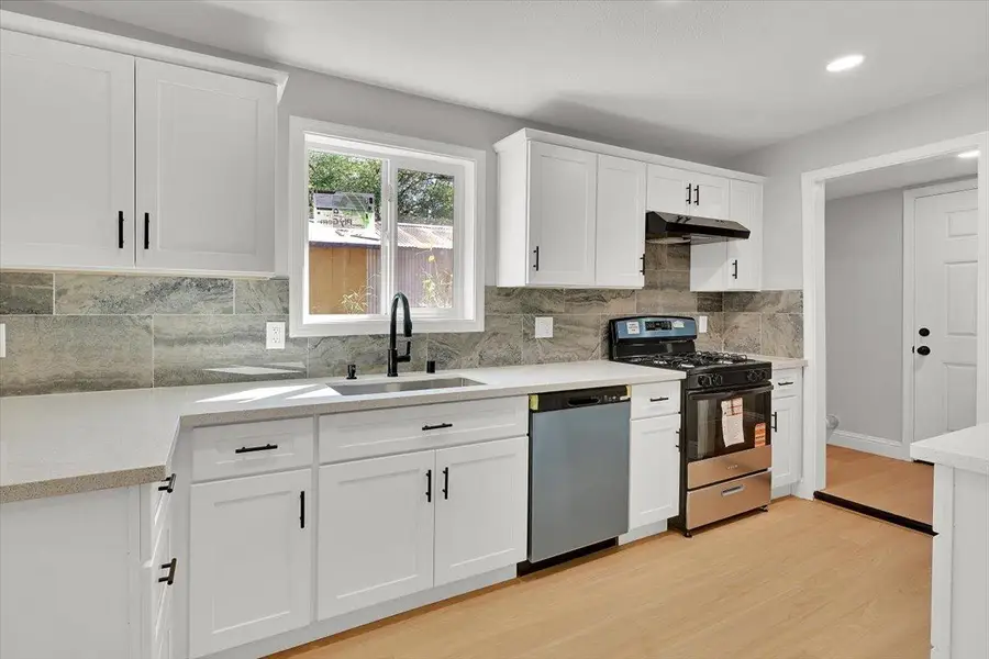 1872 6th Avenue, Olivehurst, CA 95961 - #3