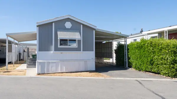 1400 Meredith Avenue #95, Gustine, CA 95322