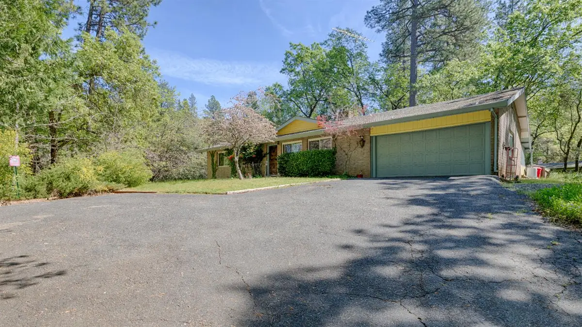 396 Golden Oak Dr, Meadow Vista, CA 95722 - #1