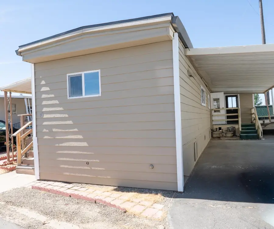 1400 Meredith Avenue #40, Gustine, CA 95322 - #3