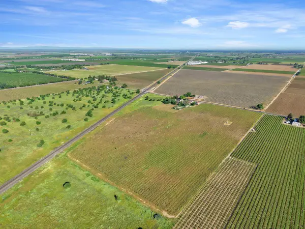 3824 W Sargent Road, Lodi, CA 95242