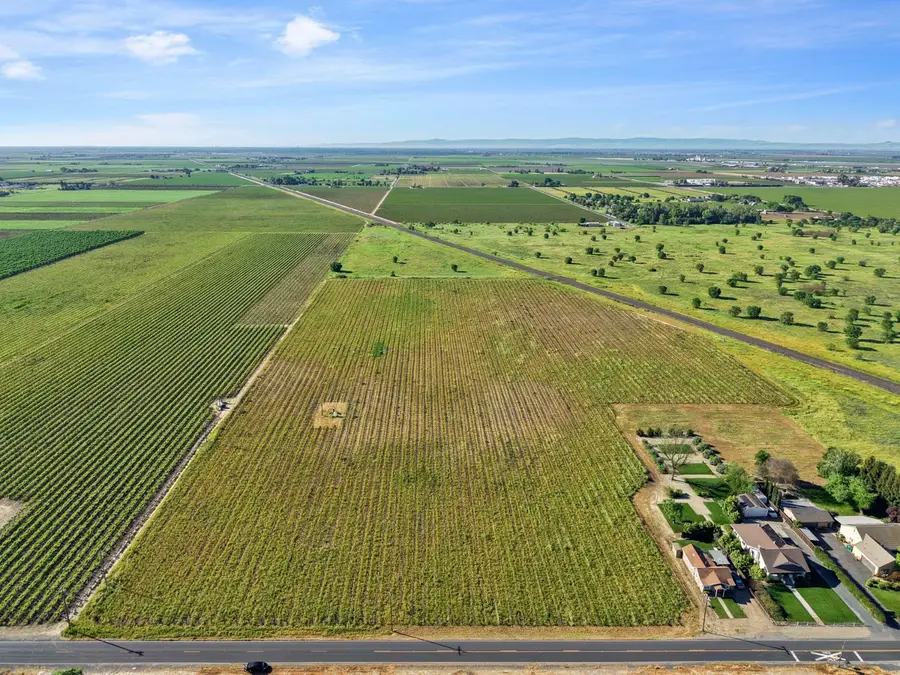 3824 W Sargent Road, Lodi, CA 95242 - #2