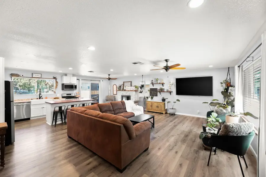 379 Bird Street, Yuba City, CA 95991 - #2