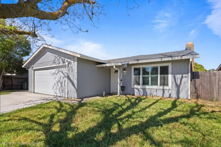 10251 Ellenwood Avenue, Sacramento, CA 95827 - #2