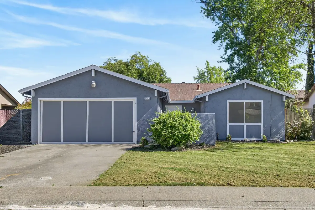 7242 Aberfeldy Way, Sacramento, CA 95842 - #1