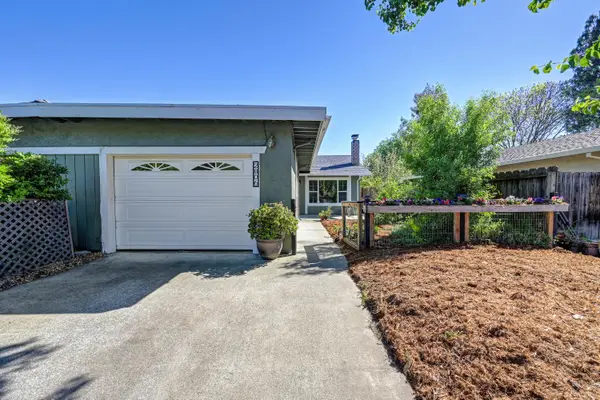 2806 Ganges Avenue, Davis, CA 95616