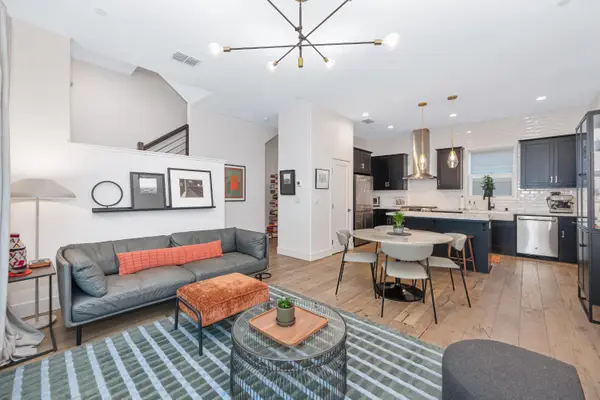 1707 17th Street, Sacramento, CA 95811