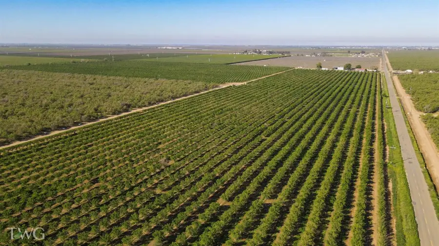 25012 Avenue 24, Chowchilla, CA 93610 - #2