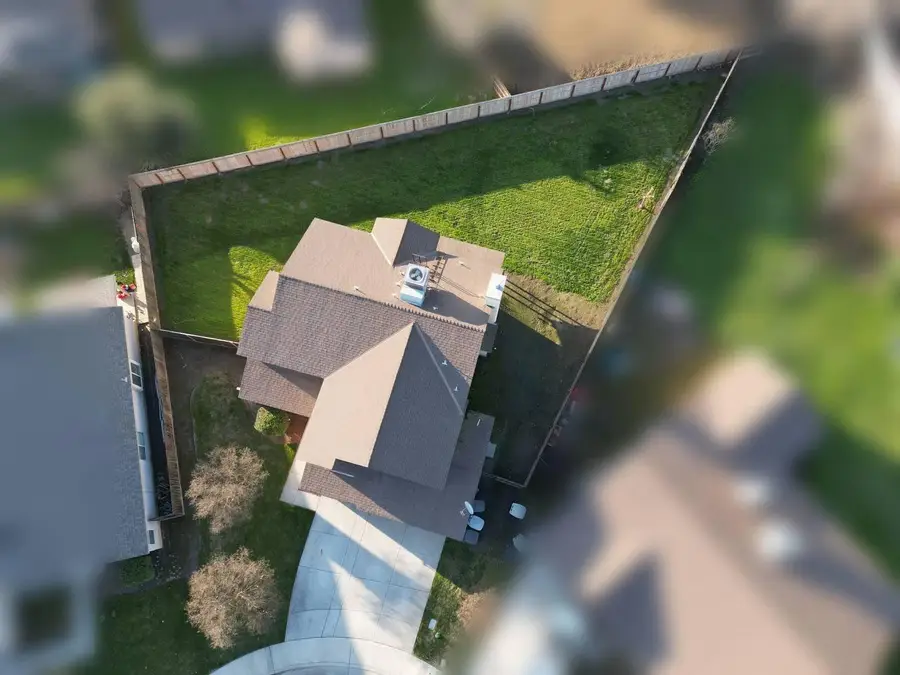 3232 N Zion Circle, Hanford, CA 93230 - #2