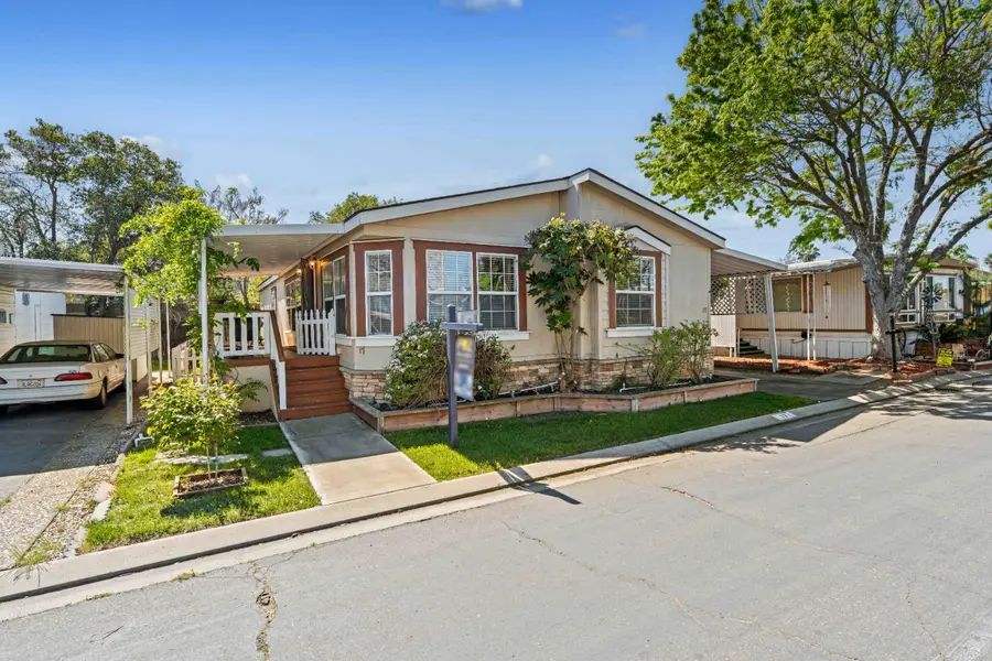 2621 Prescott Rd #17, Modesto, CA 95350 - #2