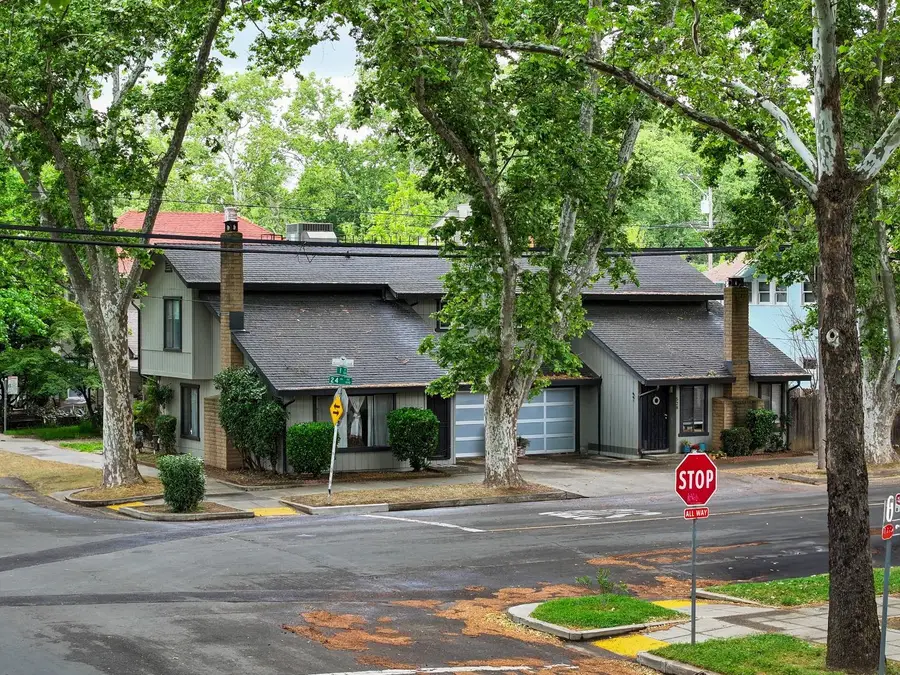 2331 F Street, Sacramento, CA 95816 - #2