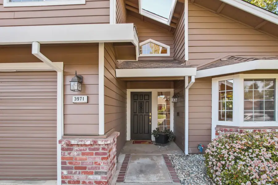3971 Woodpointe Circle, Sacramento, CA 95821 - #2