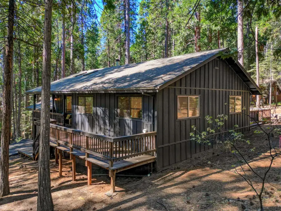 1224 Shannon Way, Arnold, CA 95223 - #3