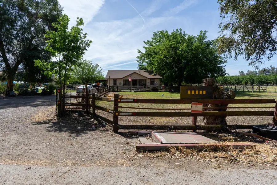 45777 Valeria Avenue, Dos Palos, CA 93620 - #3