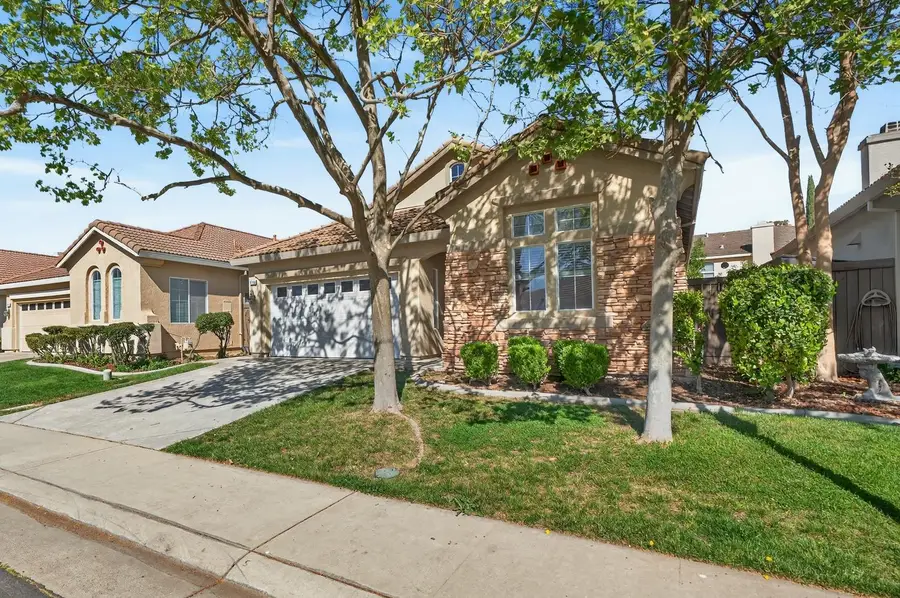 9795 W Taron Dr, Elk Grove, CA 95757 - #3