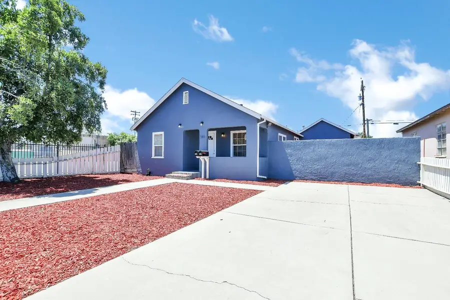 145 N Powers Avenue, Manteca, CA 95336 - #2
