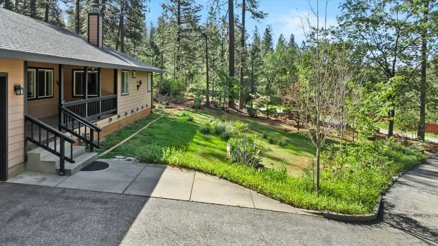 10128 Howe Avenue, Grass Valley, CA 95949 - #3
