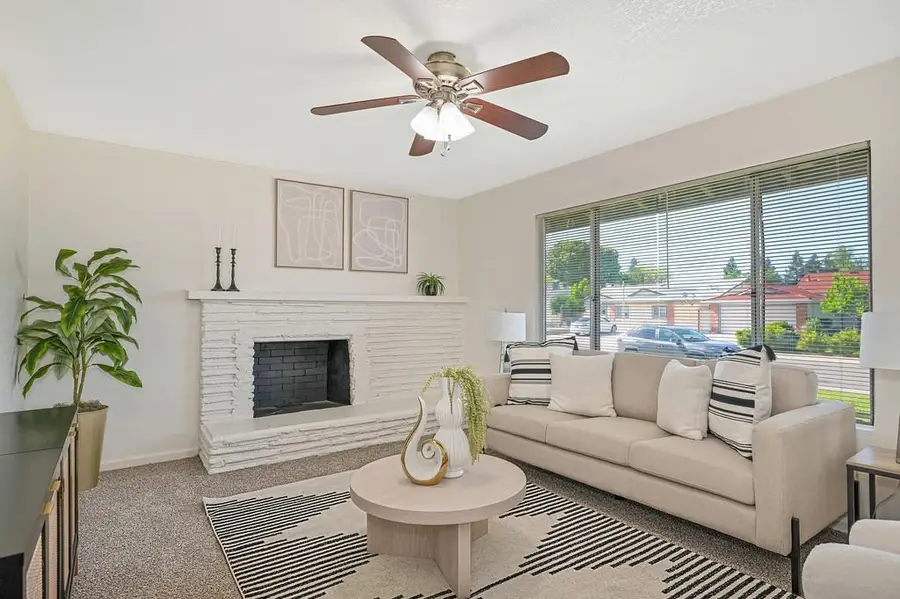 4574 Beechnut Way, Sacramento, CA 95823 - #3