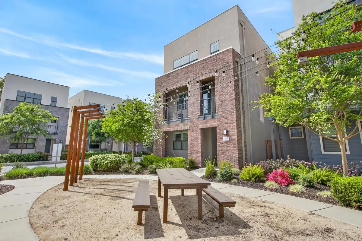 315 Creamery Lane, Sacramento, CA 95814 - #1