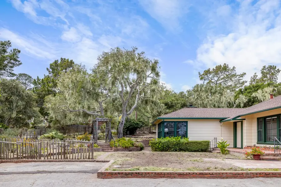 424 Herrmann Street, Monterey, CA 93940 - #3