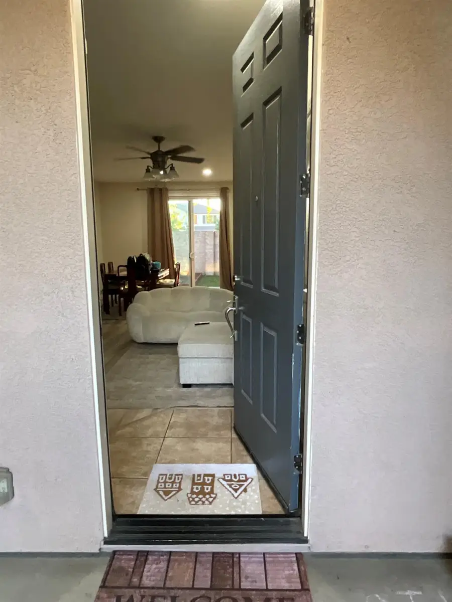 10537 Lake Point Avenue, Stockton, CA 95219 - #2