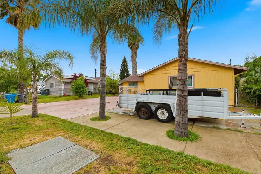 4273 Olivehurst Avenue, Olivehurst, CA 95961 - #3