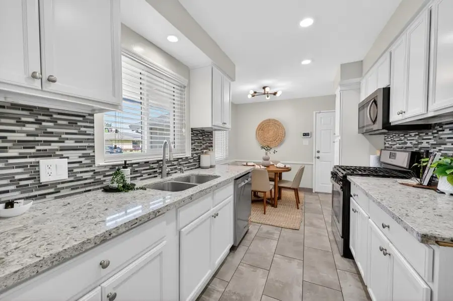 2108 56th Avenue, Sacramento, CA 95822 - #2