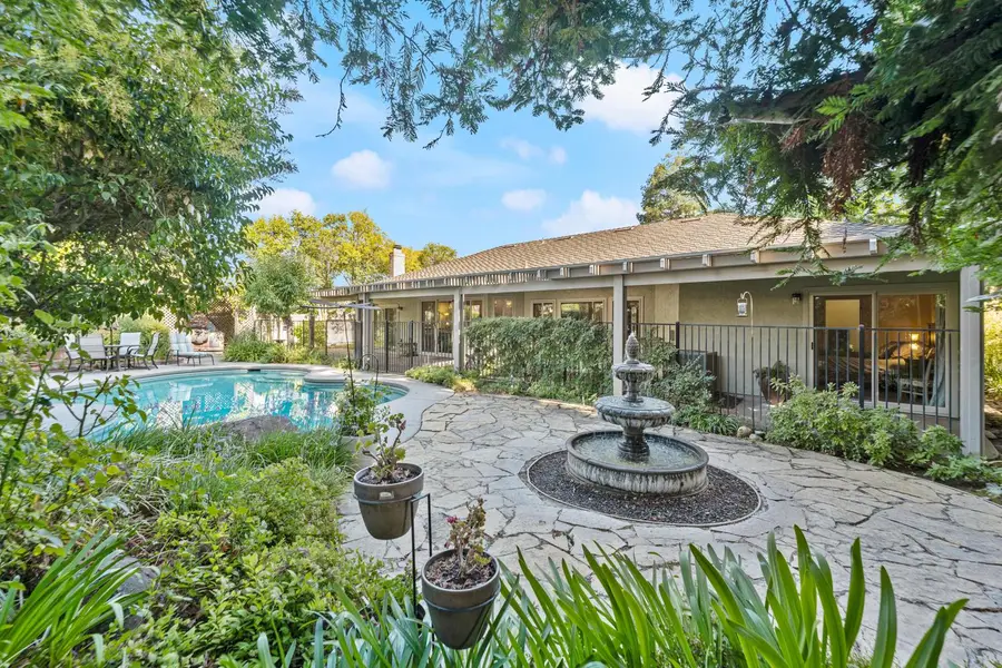 8833 Mountbatten Way, Elk Grove, CA 95624 - #3