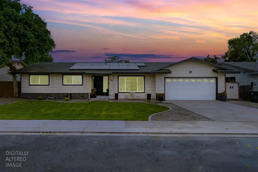 1701 Maywood Avenue, Manteca, CA 95336 - #2