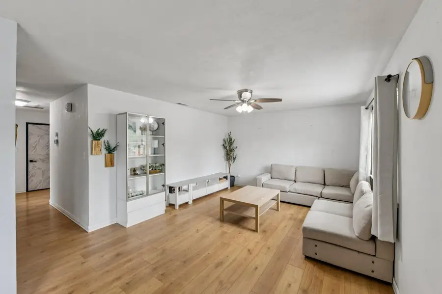 8751 Torrey Way, Elk Grove, CA 95624 - #3