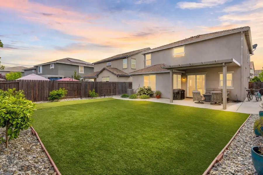 2332 Castle Pines Way, Roseville, CA 95747 - #2