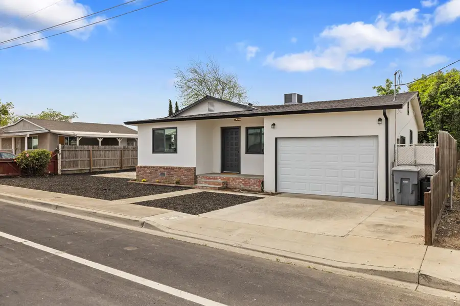 6349 Roselle Avenue, Riverbank, CA 95367 - #2