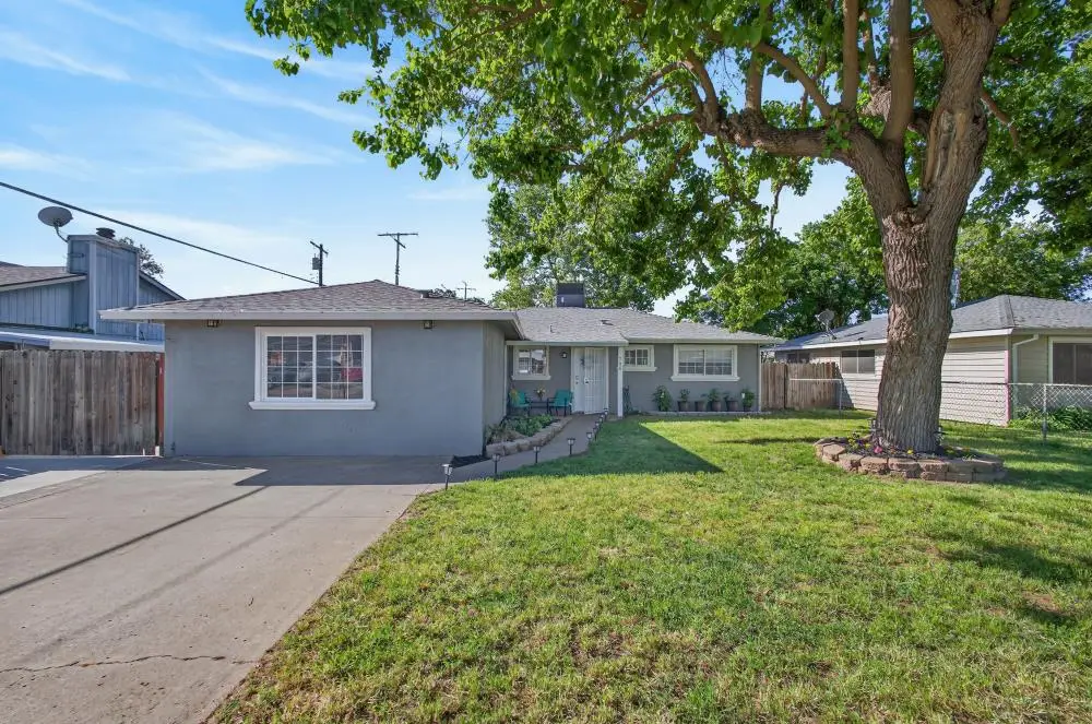 724 Dabney Ave, Rio Linda, CA 95673 - #1