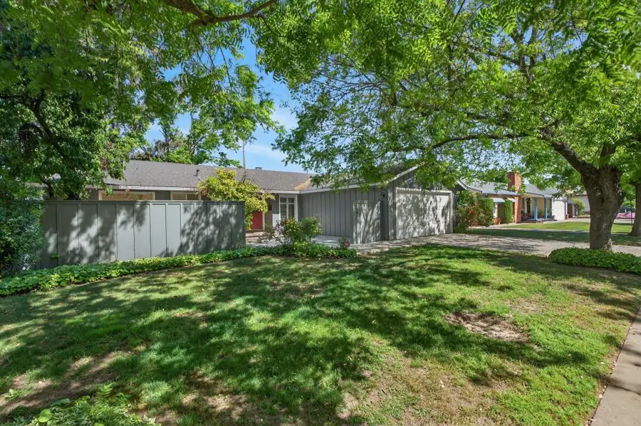 1109 W Churchill Street, Stockton, CA 95207 - #2