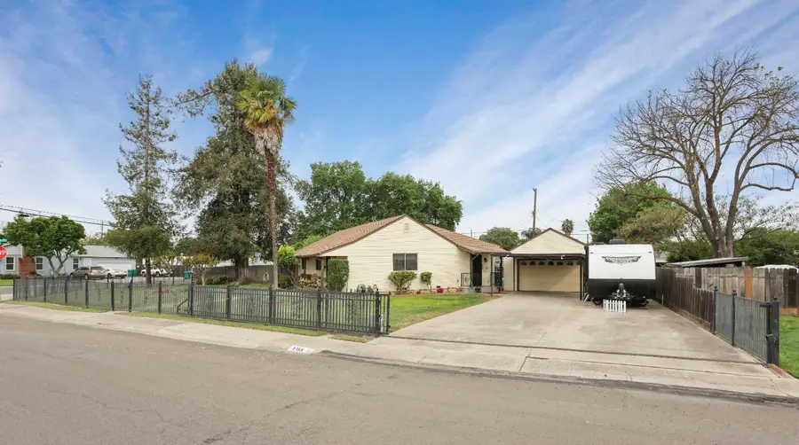 3355 Clement Avenue, Stockton, CA 95204 - #3