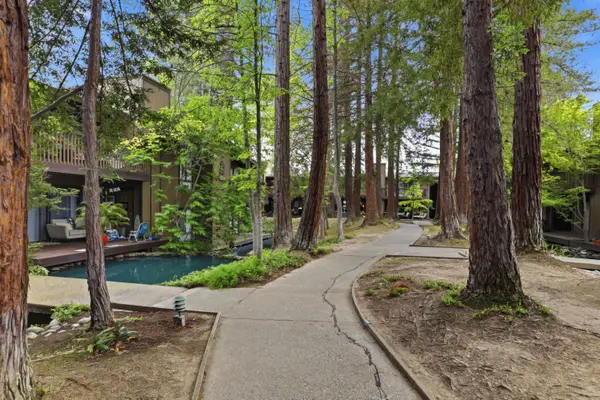 2430 Larkspur Lane #280, Sacramento, CA 95825