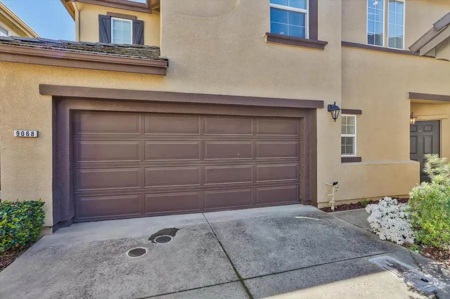 9068 Cortina Cir., Roseville, CA 95678 - #2