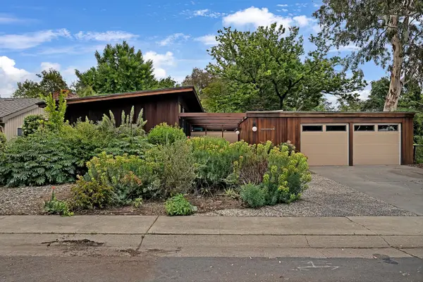 2 Parkside Drive, Davis, CA 95616