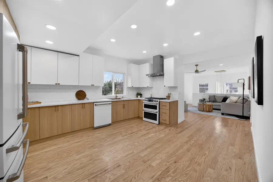 628 Street, Sacramento, CA 95819 - #2