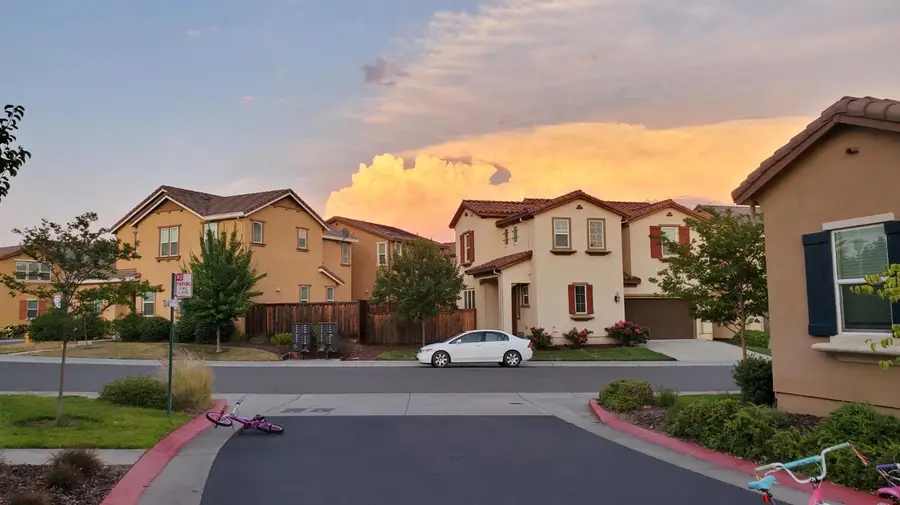 909 Blossom Rock Lane, Folsom, CA 95630 - #2