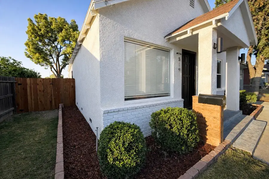 819 Julian Street, Turlock, CA 95380 - #3