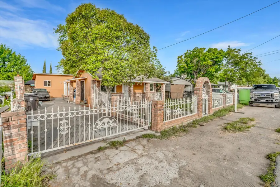 511 S Gertrude Avenue, Stockton, CA 95215 - #3