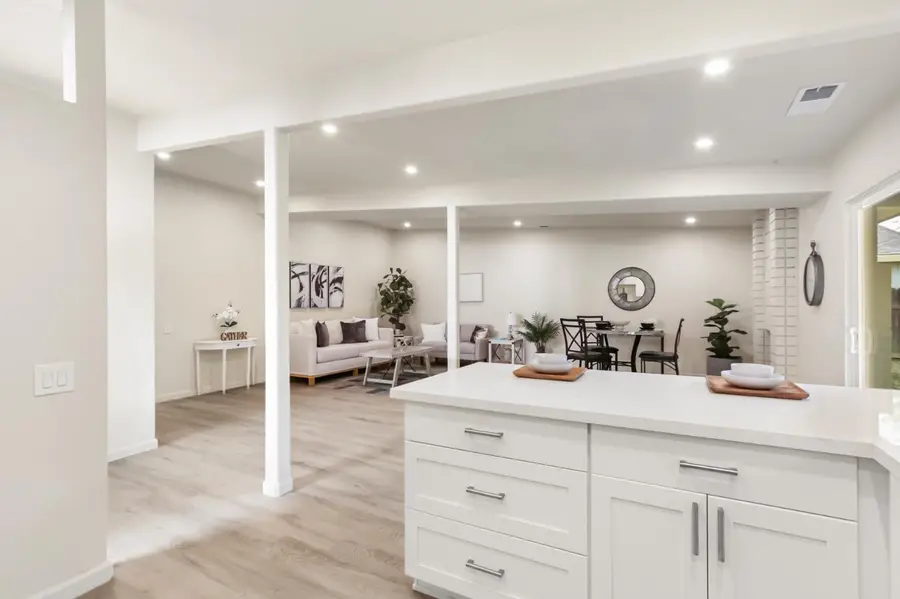 850 Del Oro Street, Woodland, CA 95695 - #2