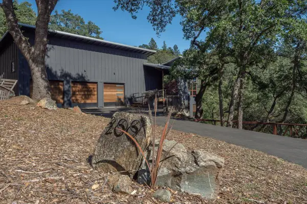 200 Hidden Creek Drive, Auburn, CA 95603