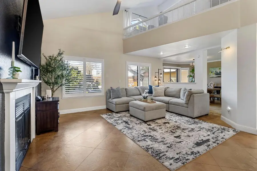 6931 Springmont Drive, Elk Grove, CA 95758 - #3