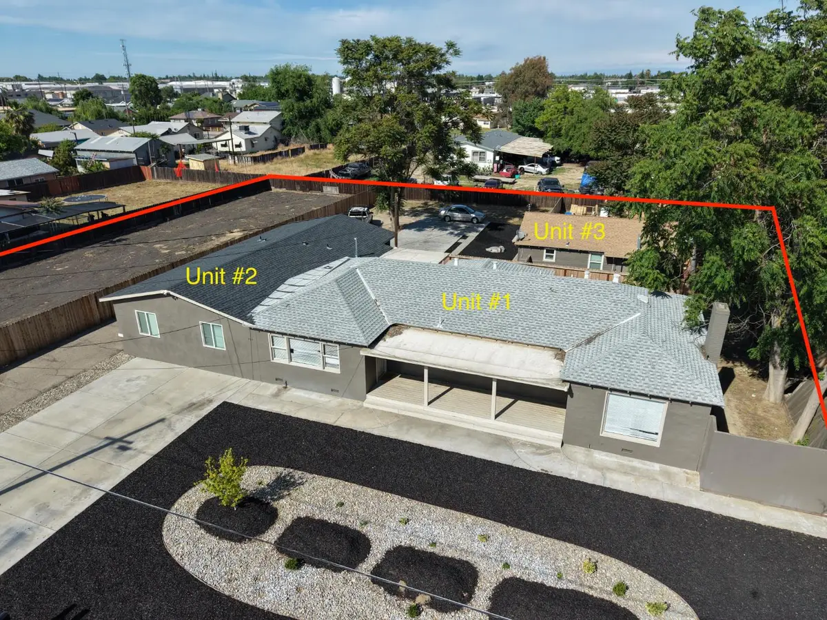 917 9th Street, Turlock, CA 95380 - #1