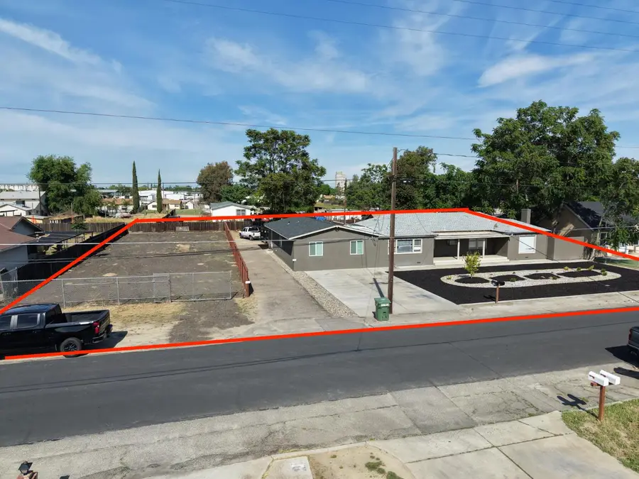 917 9th Street, Turlock, CA 95380 - #3