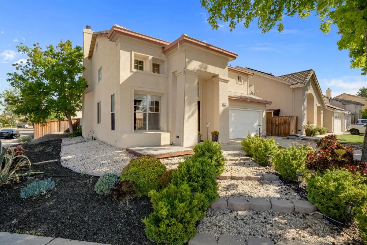 1977 Grove Court, Tracy, CA 95376 - #1